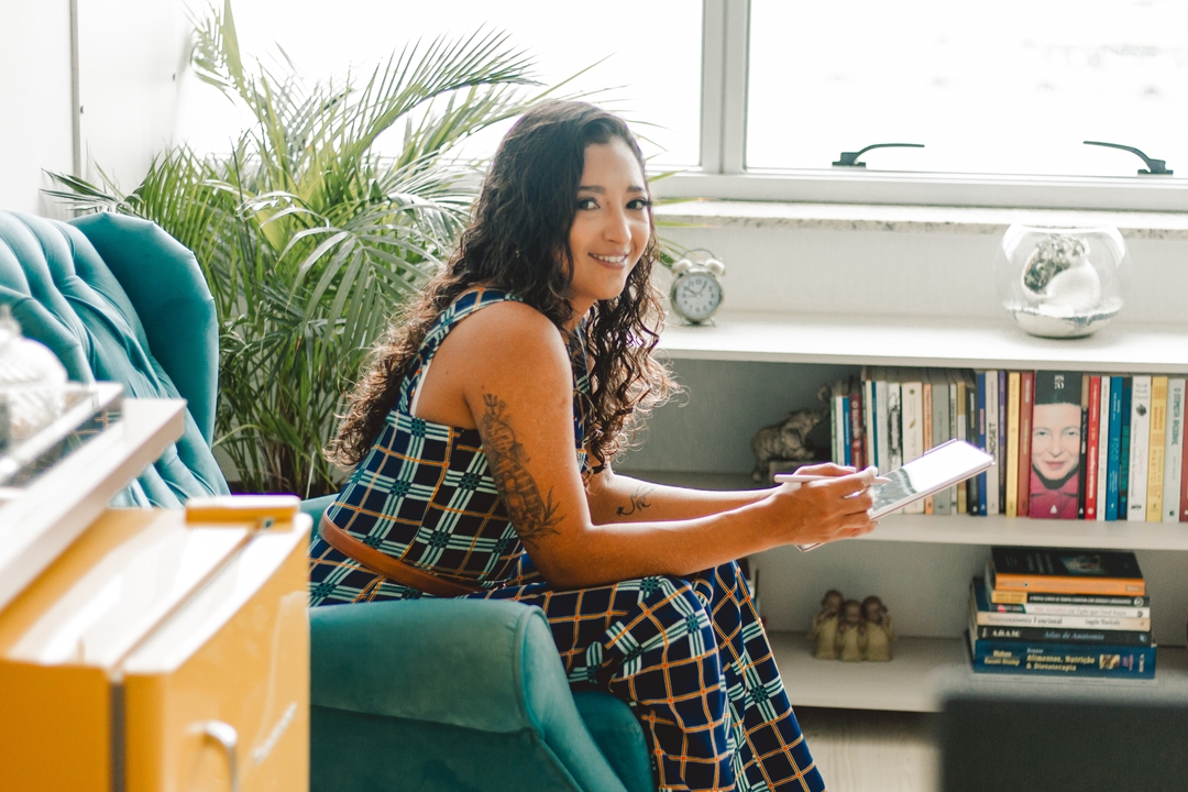 Consultório de Psicologia em Macaé com a profissional Karine Morais